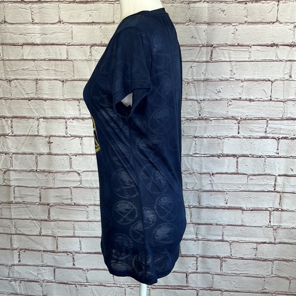 NHL Buffalo Sabres Hockey Short Sleeve V Neck Logo T Shirt Navy Medium - Picture 4 of 8